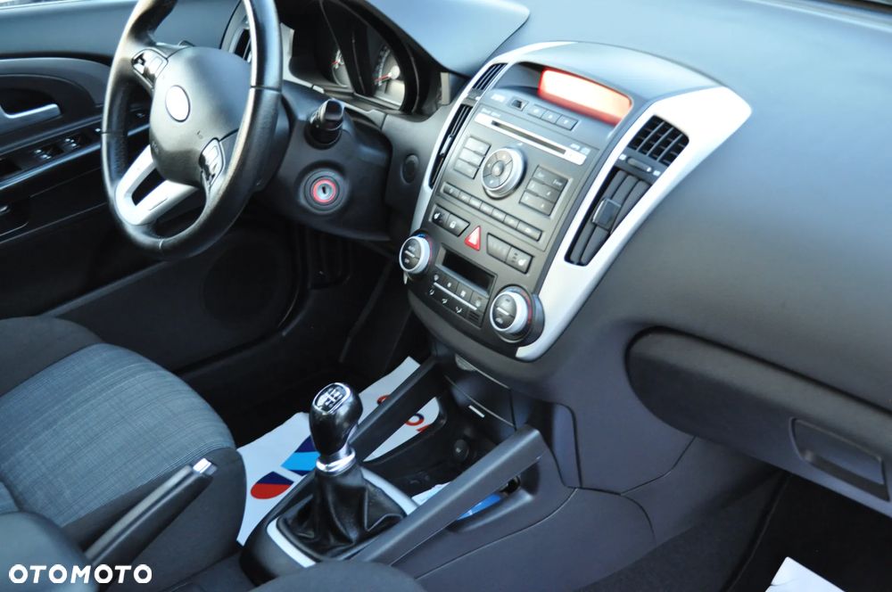 Kia Ceed 1.6 CVVT Spirit - 18