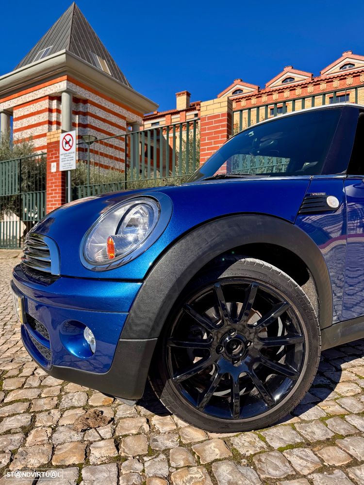 MINI 3 Portas Cooper D - 2