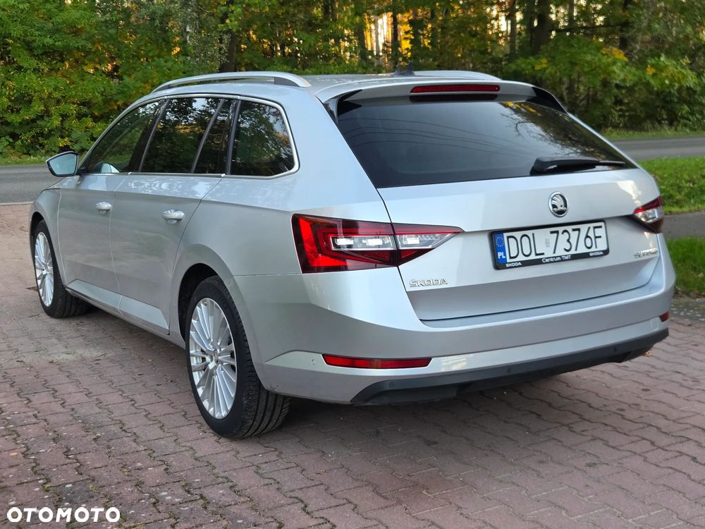 Skoda Superb 2016 photo 4