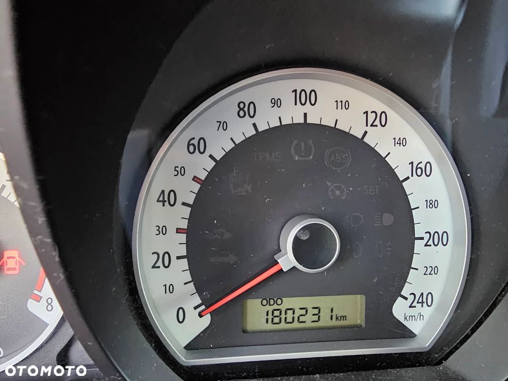 Kia Ceed - 13