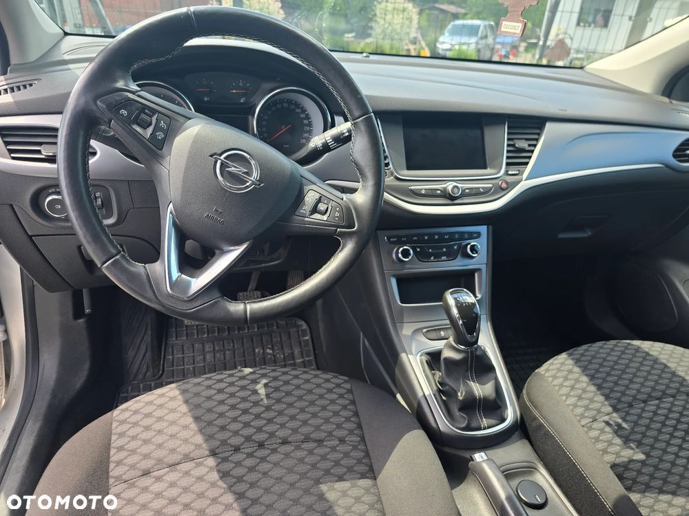 Opel Astra 1.2 T Edition S&S - 3