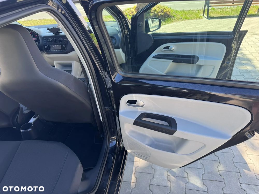 Seat Mii 1.0 Ecomotive by Cosmopolitan - 16