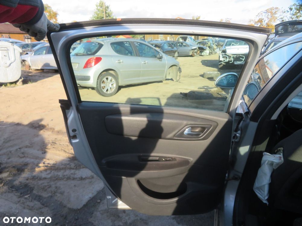 DRZWI TYLNE LEWE C4 I 5D HB EZR  SREBRNY CITROEN 2004-2008 - 5