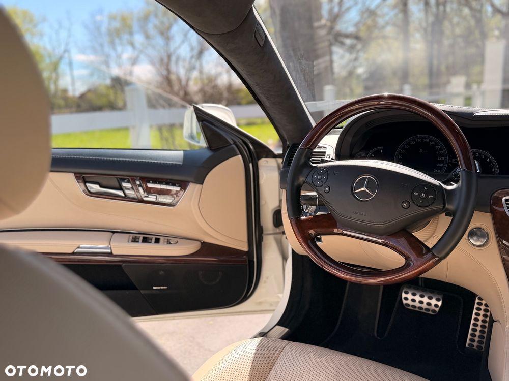 Mercedes-Benz CL 500 4-Matic BlueEff - 9
