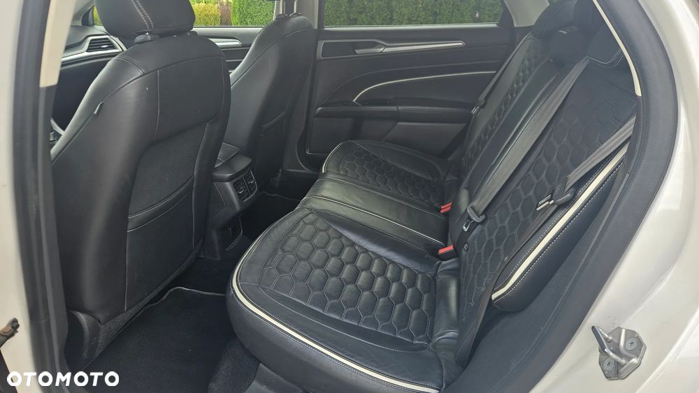 Ford Mondeo 2.0 Hybrid Vignale - 6