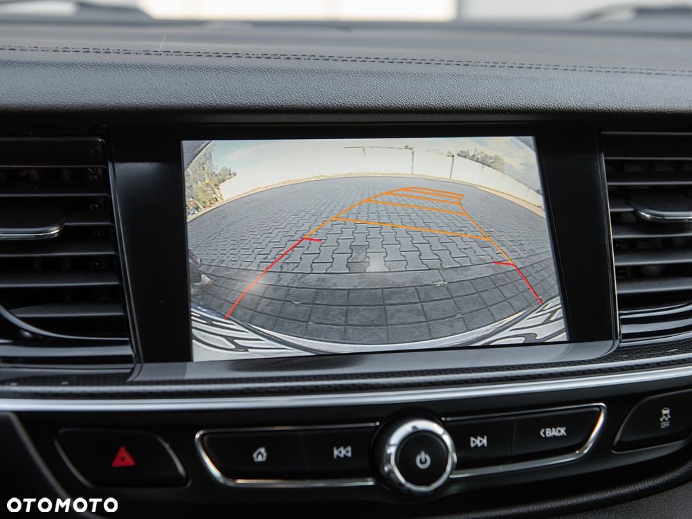 Opel Insignia - 21