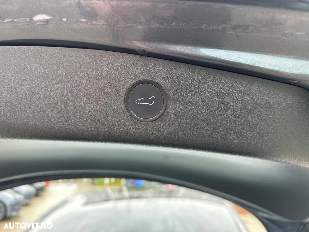 Tesla Model 3 AWD Long Range - 32