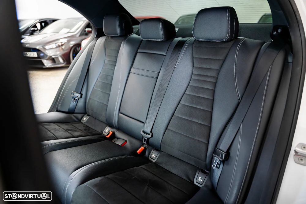 Mercedes-Benz E 220 d AMG Line - 14