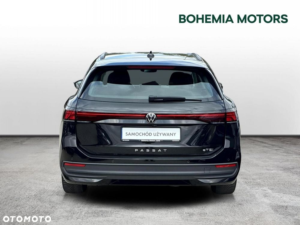 Volkswagen Passat - 5