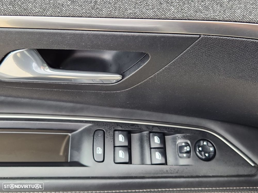 Peugeot 3008 1.6 BlueHDi Allure - 42