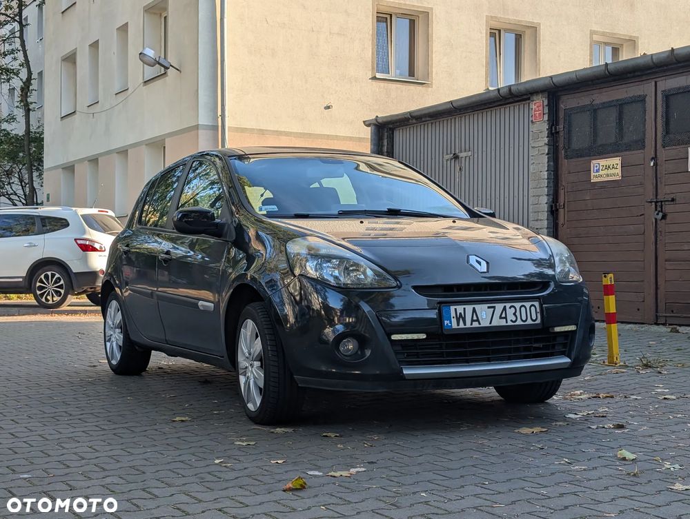 Renault Clio - 1
