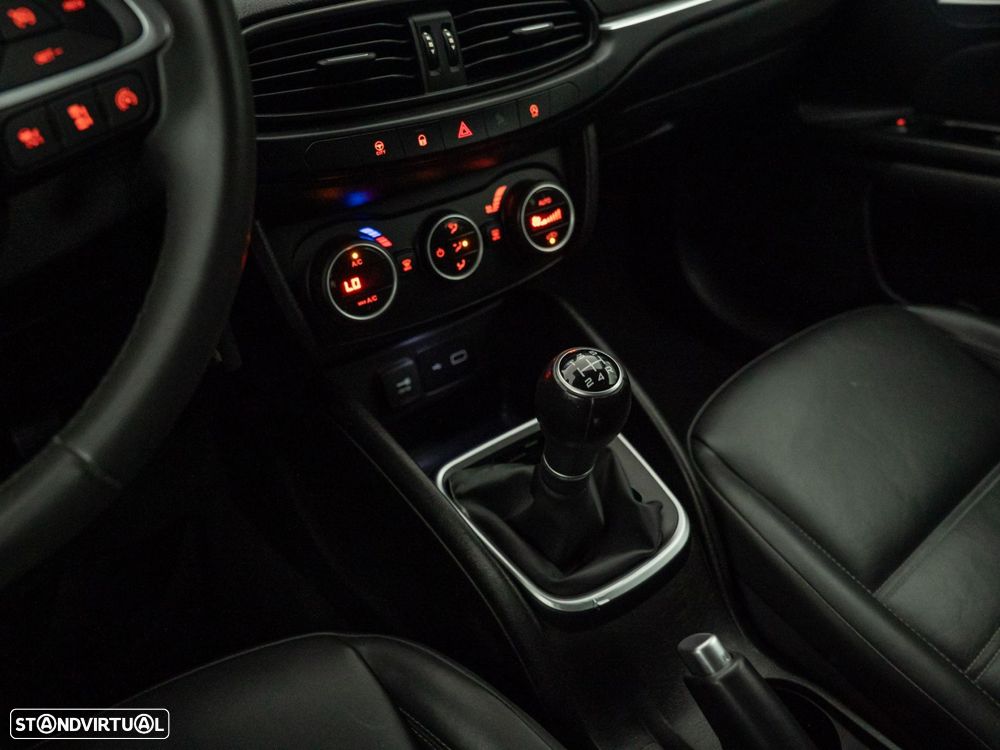 Fiat Tipo 1.3 M-Jet Lounge - 24