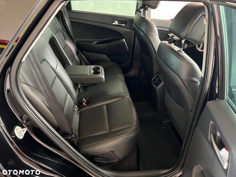 Hyundai Tucson blue 1.7 CRDi 2WD Style - 21