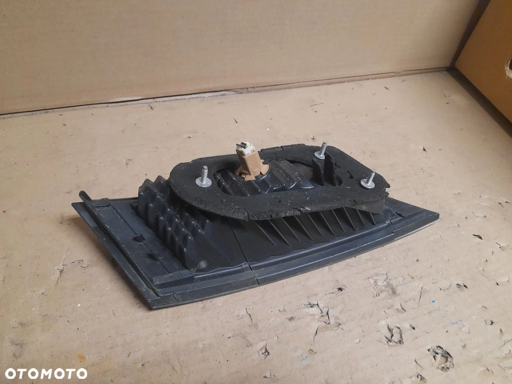 Lampa prawy tył tylna prawa Honda Civic VIII UFO w klape - 3