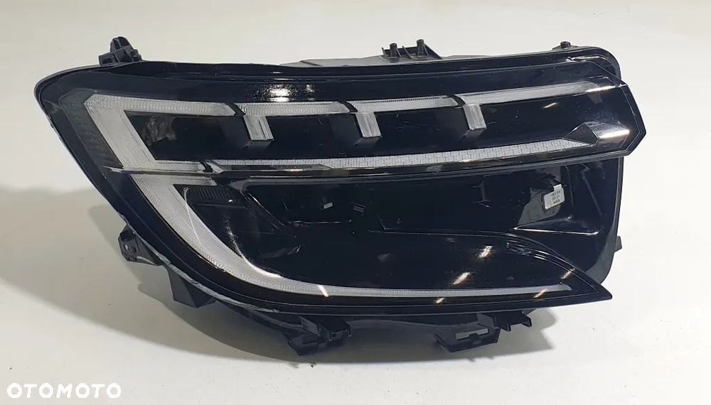 Renault Austral Reflektor Prawy 260100543R - 1