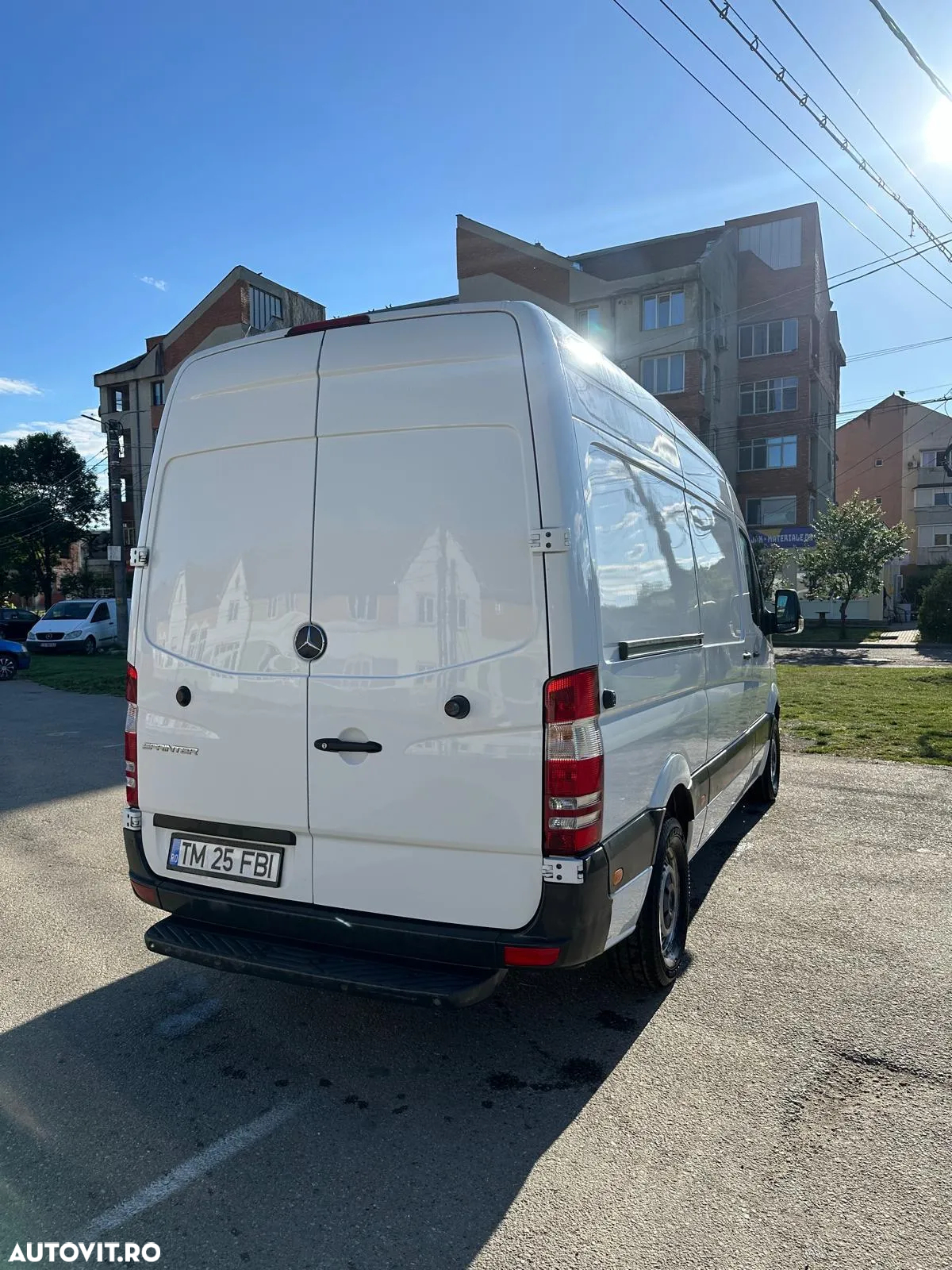 Mercedes-Benz Sprinter - 4