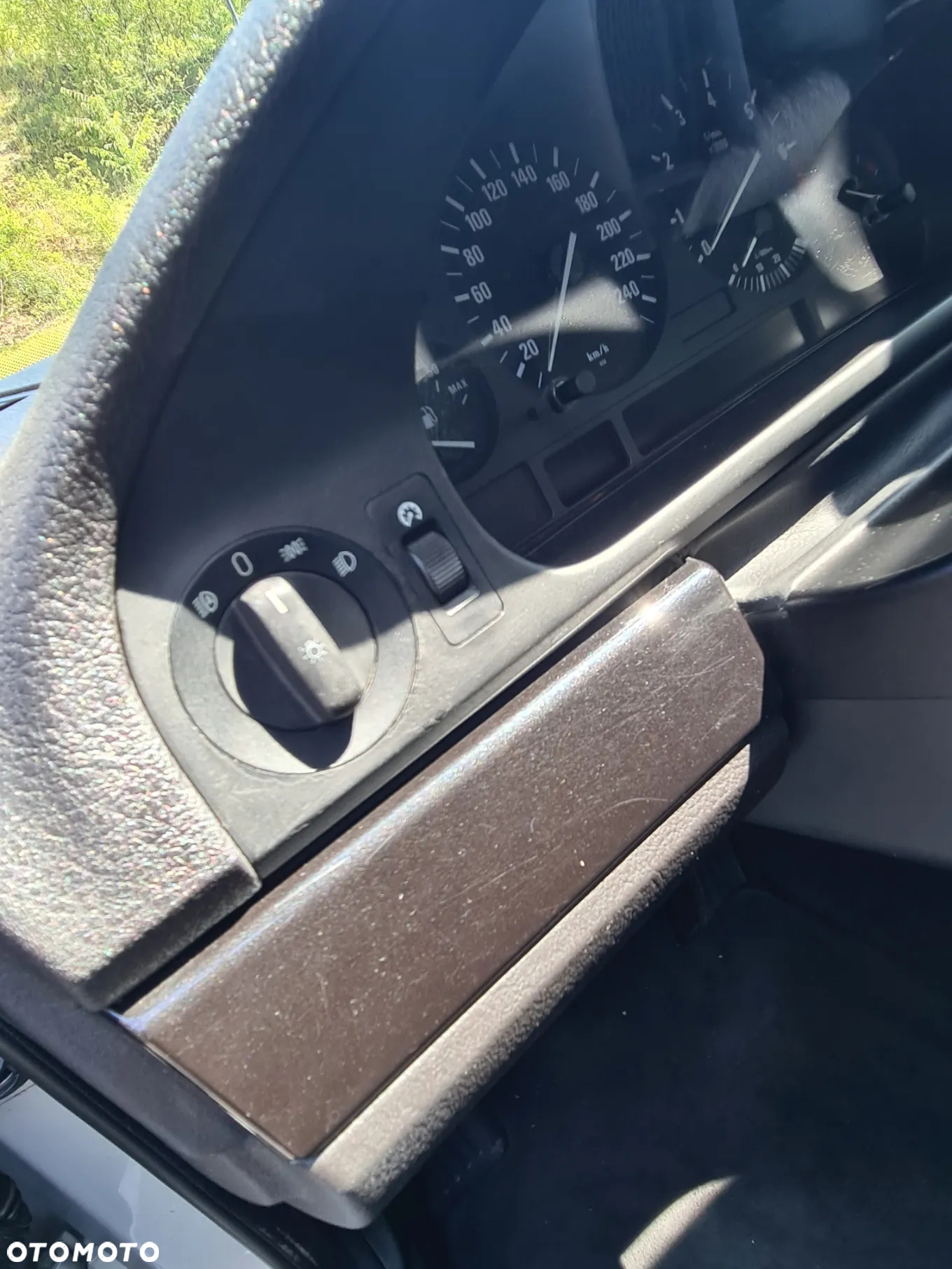 BMW Seria 5 520i - 25
