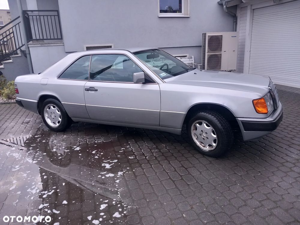 Mercedes-Benz W124 (1984-1993) - 11