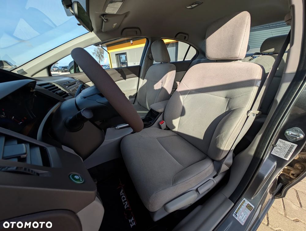 Honda Civic 1.8 Executive i-SHIFT - 33