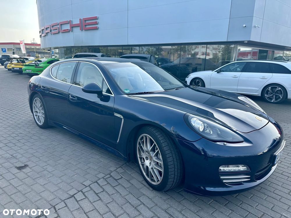 Porsche Panamera 4S - 15