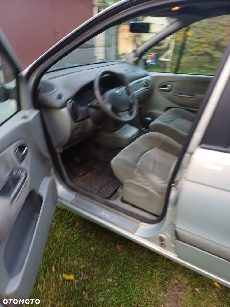 Renault Scenic - 4