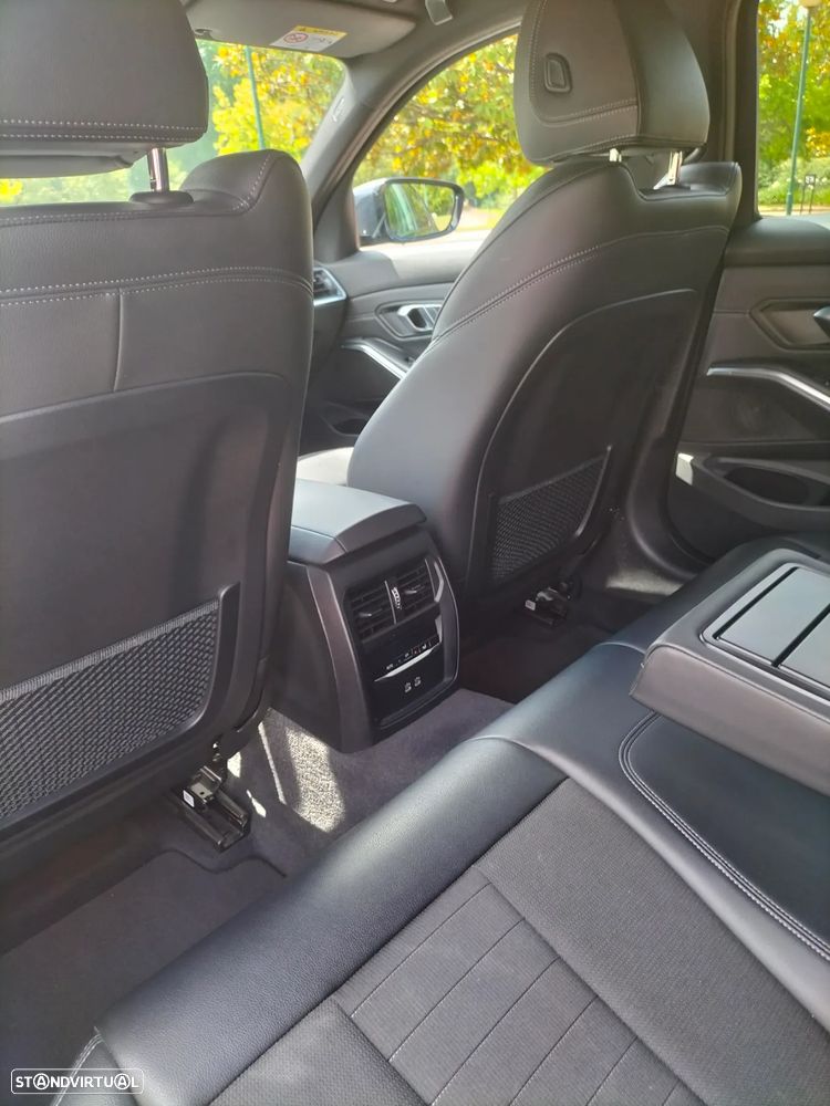 BMW 320 e Auto - 12