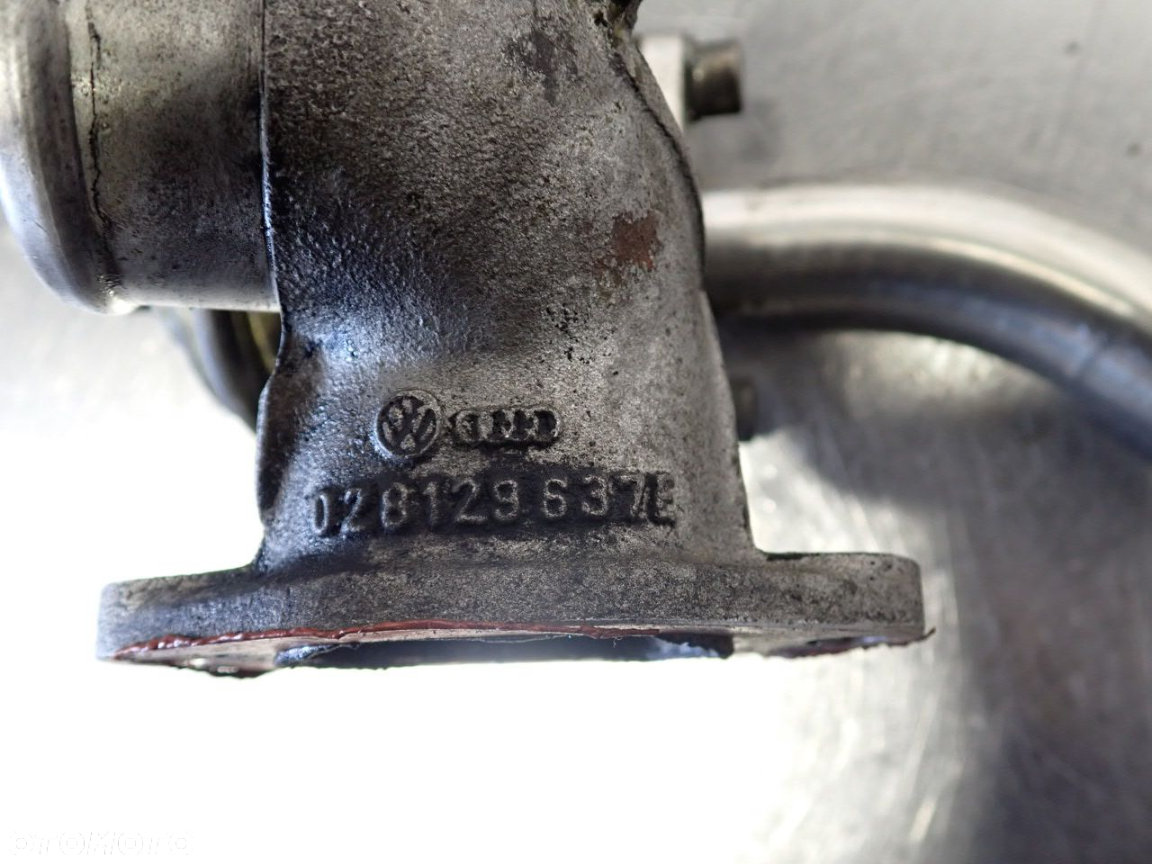 ZAWÓR EGR VOLKSWAGEN T4 028129637E  028131521A - 6