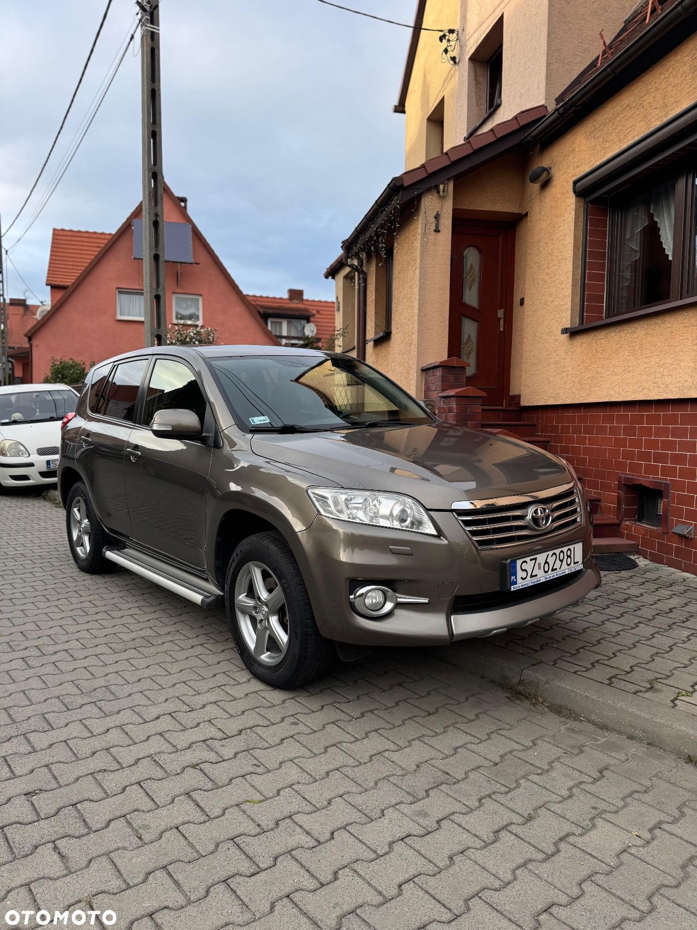 Toyota RAV4 - 1