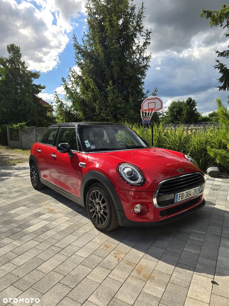 MINI Cooper Essential Trim - 1