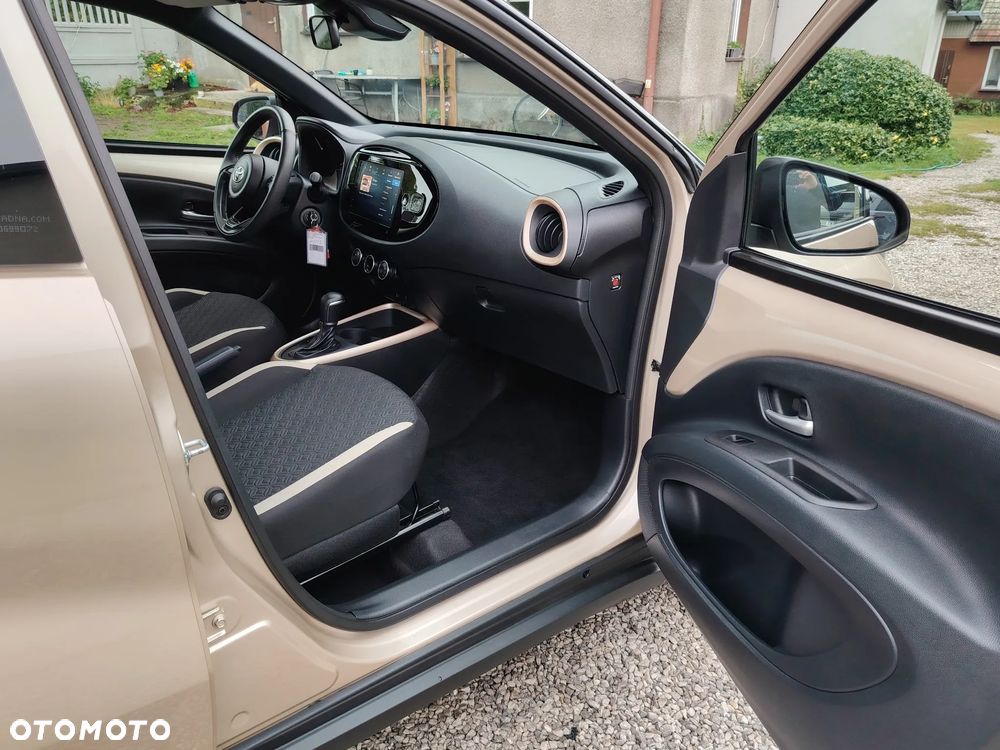 Toyota Aygo X 1.0 VVT-i Style CVT - 36