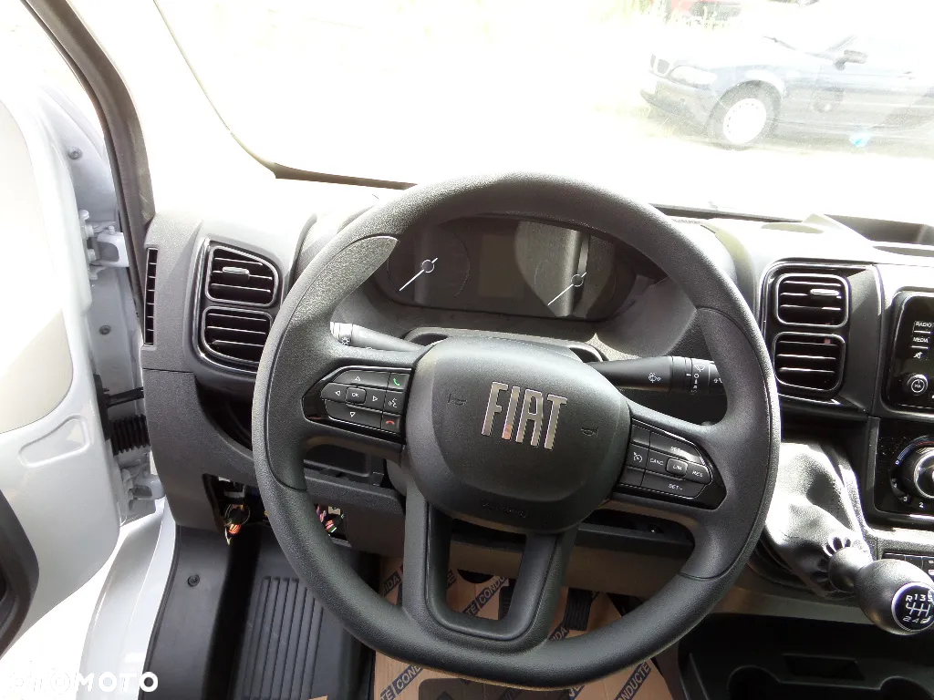 Fiat Nowy Model Ducato L4H2 140KM Furgon brygadówka 7 osobowy seria 2 - 18