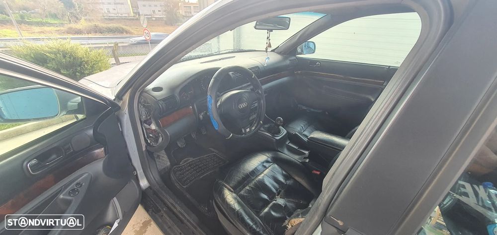 Audi A4 Avant 1.9 TDI Sport - 12