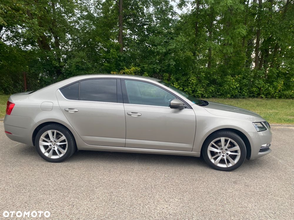 Skoda Octavia 1.6 TDI Ambition DSG - 6