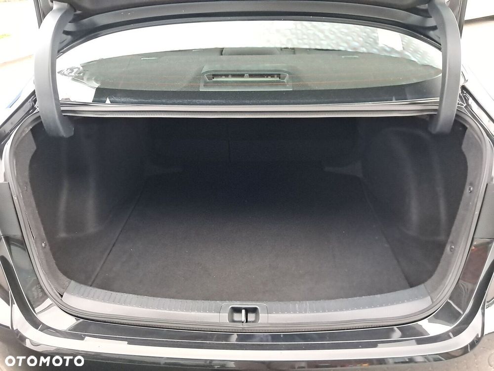 Toyota Corolla 1.8 Hybrid Comfort - 19