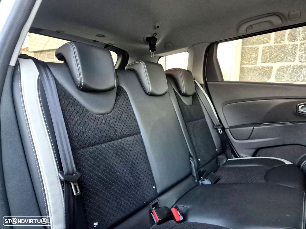 Renault Clio Sport Tourer - 8