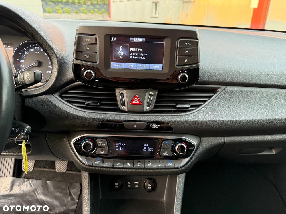 Hyundai i30 1.4 T-GDI Premium - 27