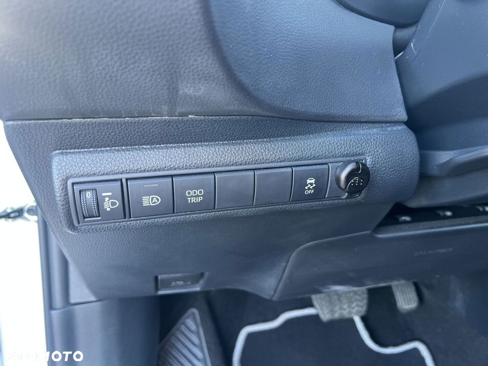 Toyota Corolla 1.8 Hybrid Comfort - 21