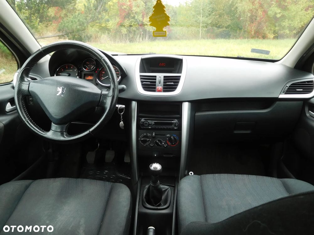 Peugeot 207 1.4 Trendy - 9