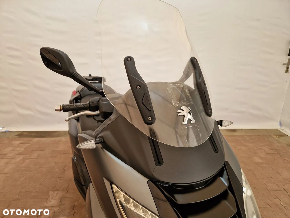 Peugeot Metropolis - 14