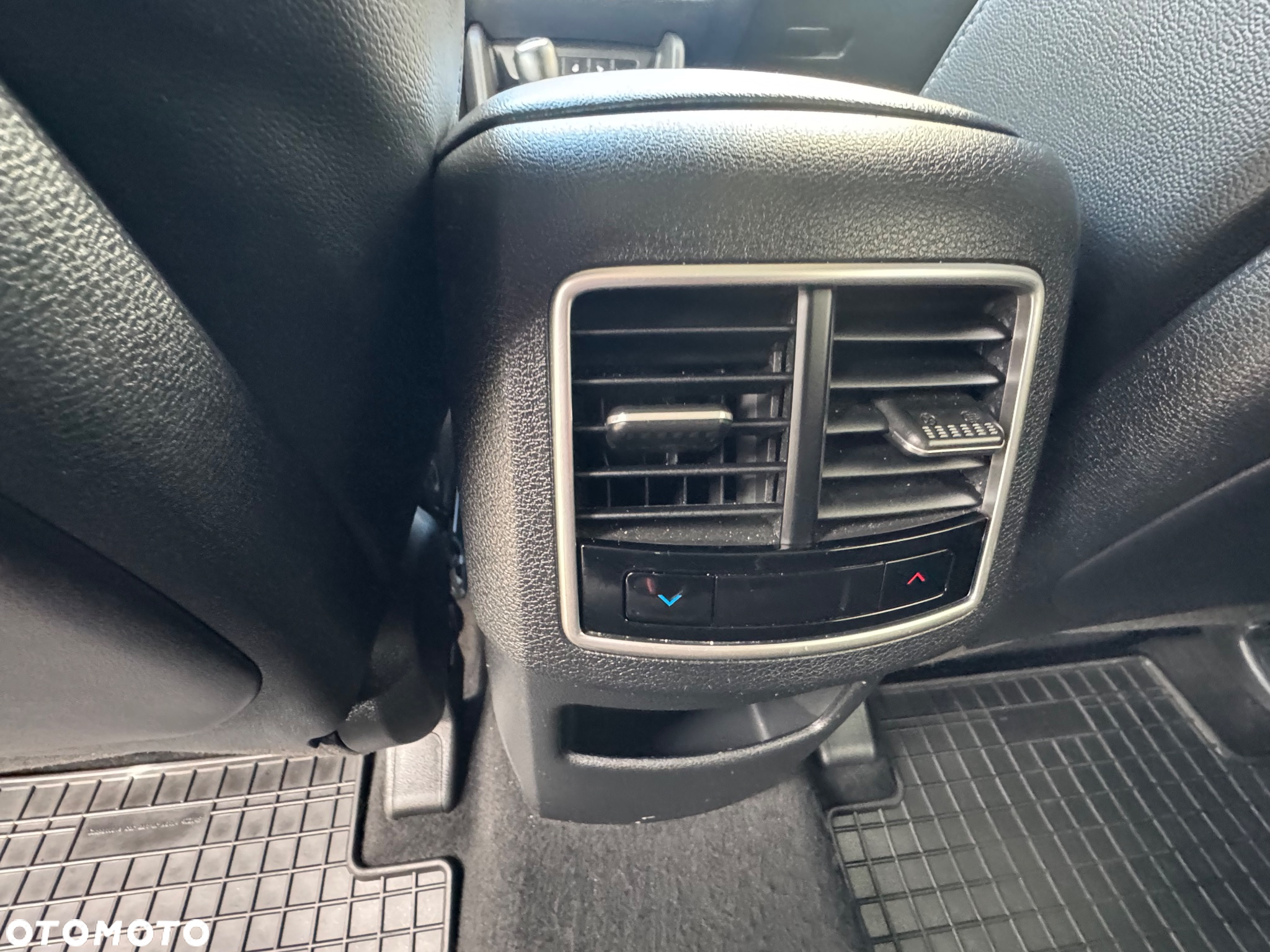 Kia Sportage 1.6 T-GDI Business Line 2WD - 19