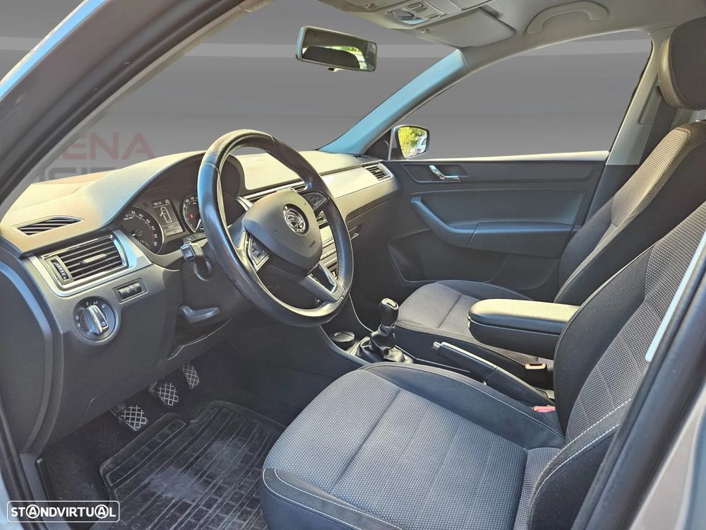 Skoda Rapid Spaceback 1.6 TDi Elegance - 22