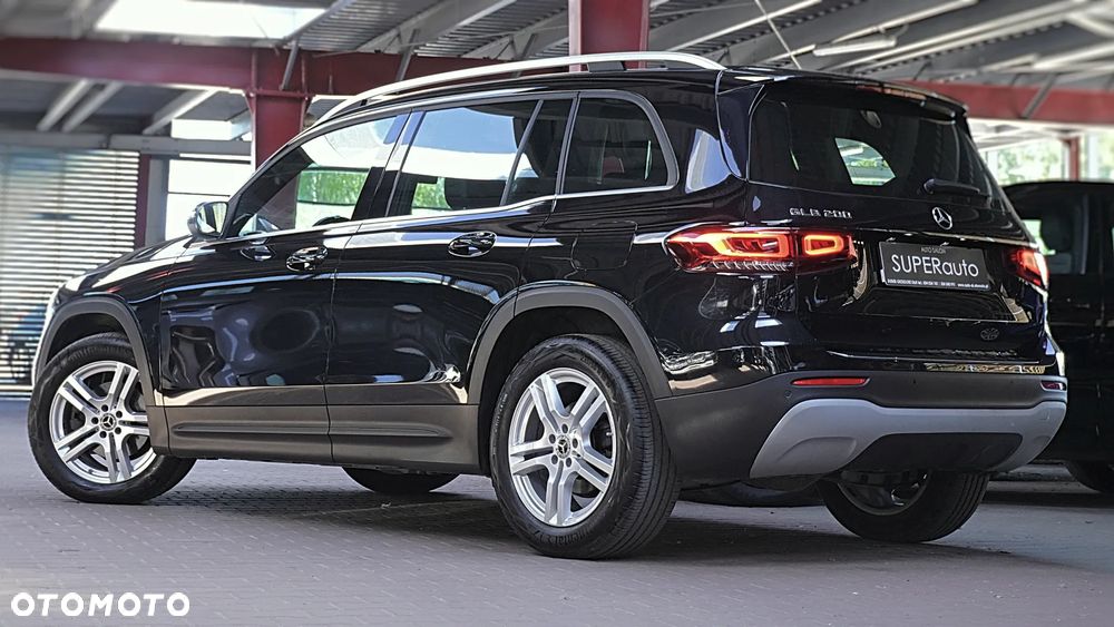 Mercedes-Benz GLB 200 7G-DCT - 9