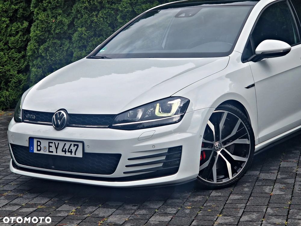 Volkswagen Golf GTD 2.0 TDI SCR DSG - 5