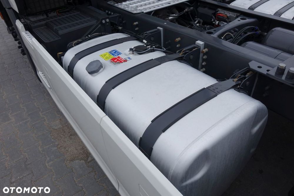 Scania 500R / EURO 6 / STANDARD / AUTOMAT / RETARDER / KLIMATYZACJA POSTOJOWA / LODÓWKA  /  2 ZBIORNIKI - 11