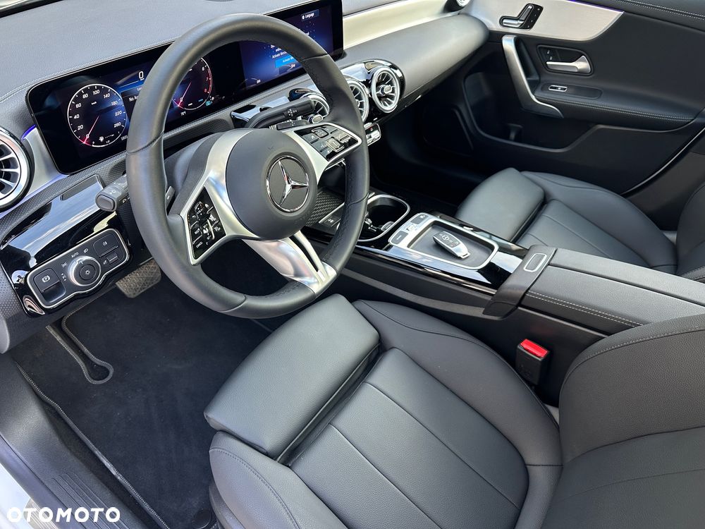Mercedes-Benz CLA - 19