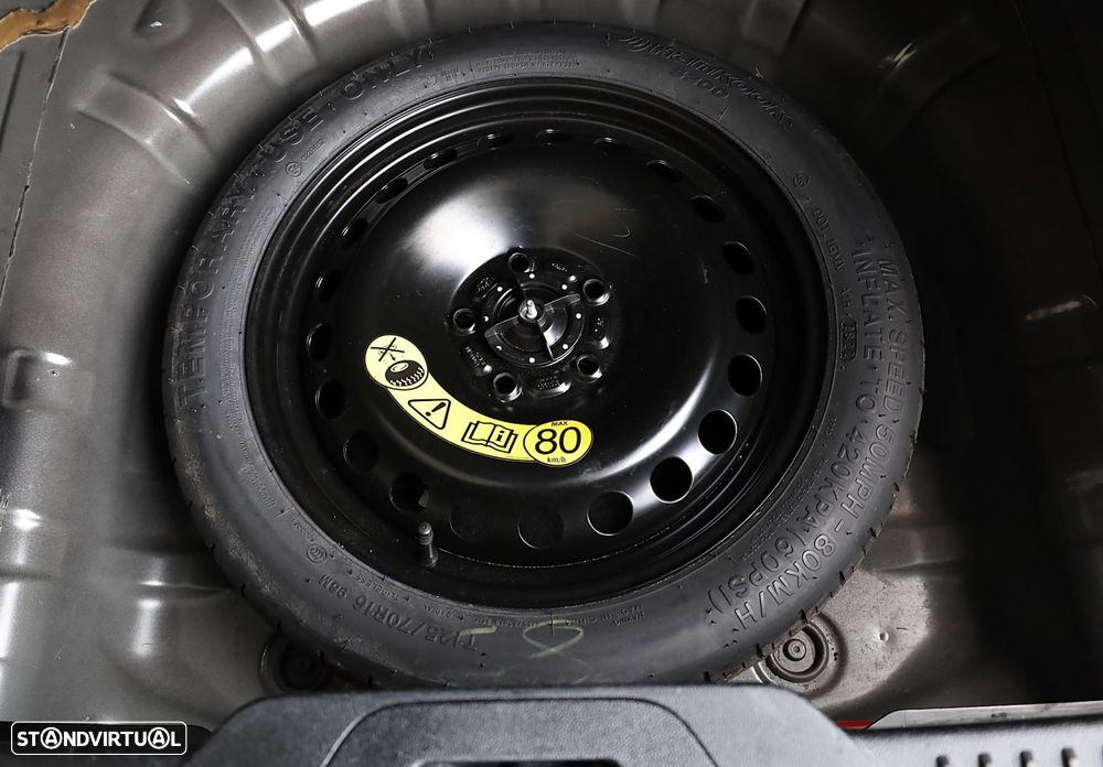 Ford Focus 1.0 EcoBoost MHEV ST-Line - 15