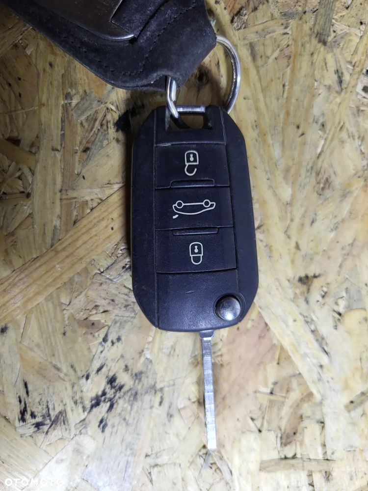 Kluczyk klucz pilot Peugeot 208 2008 3008 5008 308 - 2