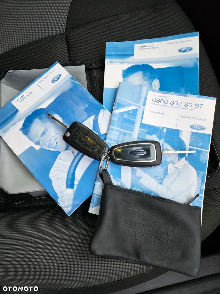 Ford Focus 1.6 Edition - 9