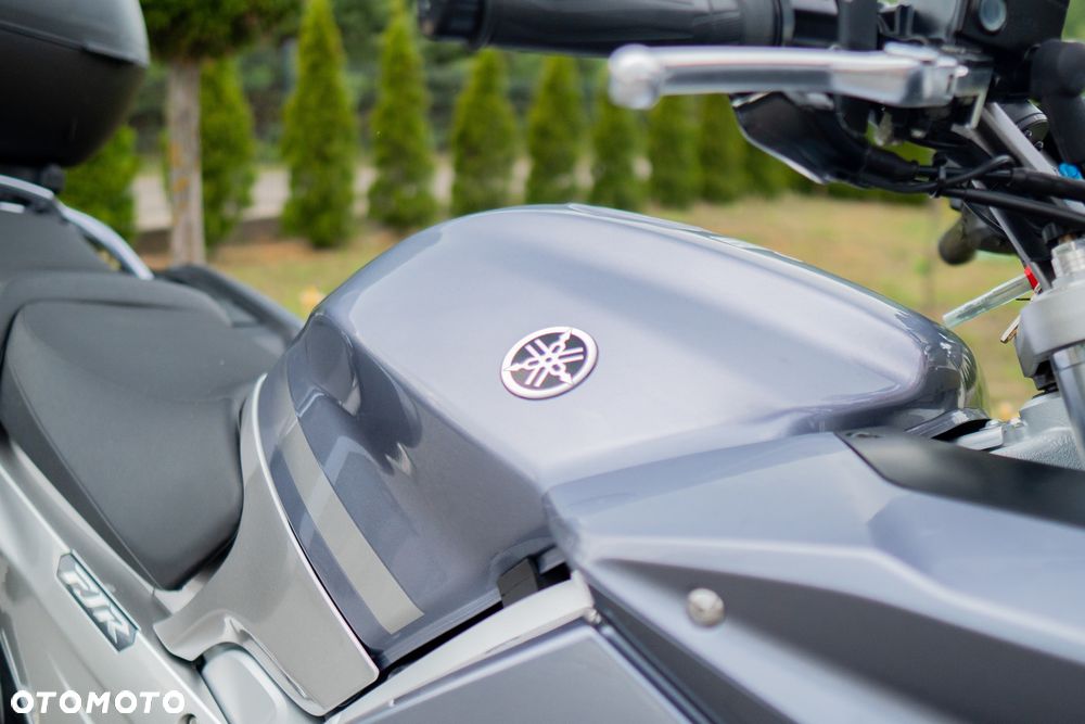 Yamaha FJR - 15
