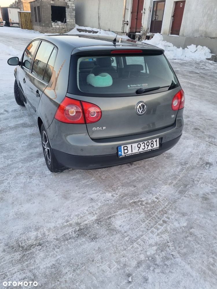 Volkswagen Golf 1.6 Trendline - 5